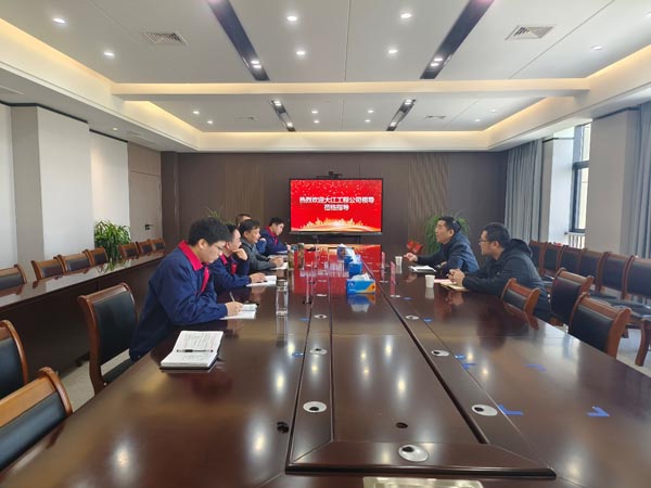 經(jīng)開區(qū)“四送一服”包保干部一行到公司調(diào)研 經(jīng)開區(qū)“四送一服”包保干部一行到公司調(diào)研